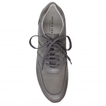 vue dessus sneakers cuir daim gris jules & jenn