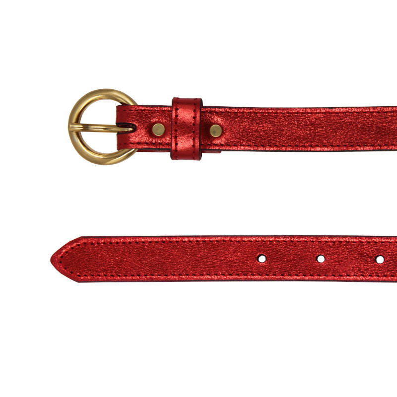 vue dessus ceinture boucle or cuir metallise rouge