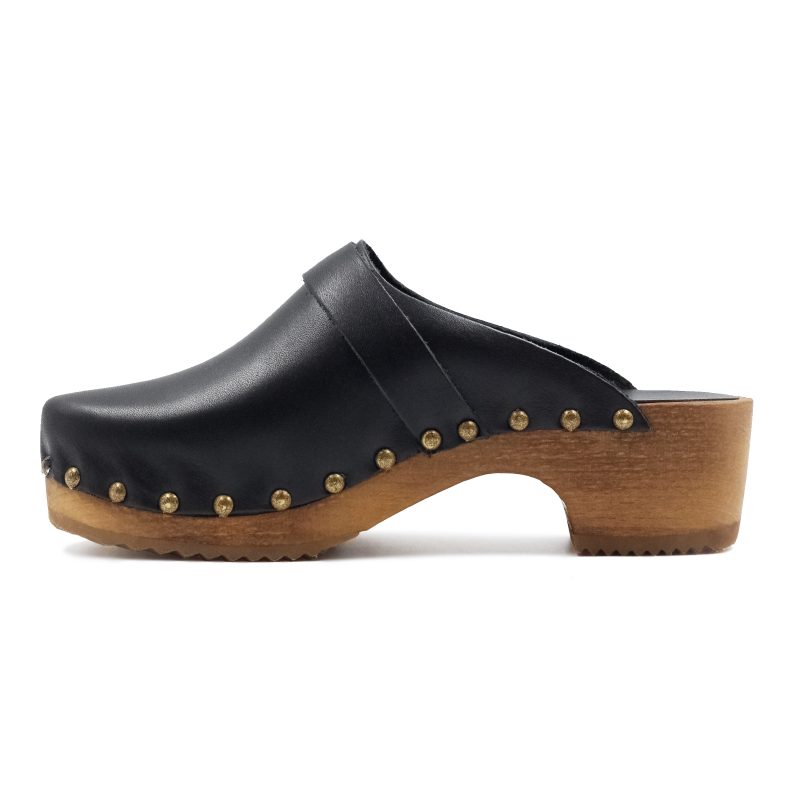 vue interieure sabots bois cuir noir jules jenn