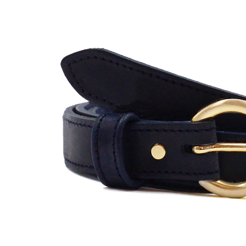 vue serree ceinture boucle d'or cuir bleu jules & jenn