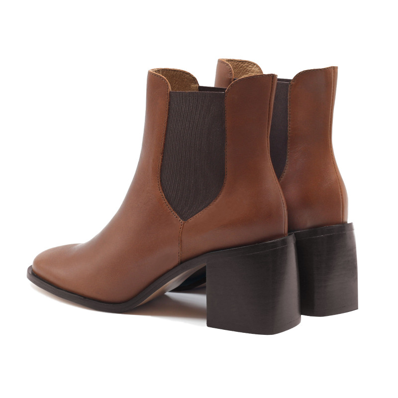 vue arriere bottines chelsea talon cuir camel jules & jenn