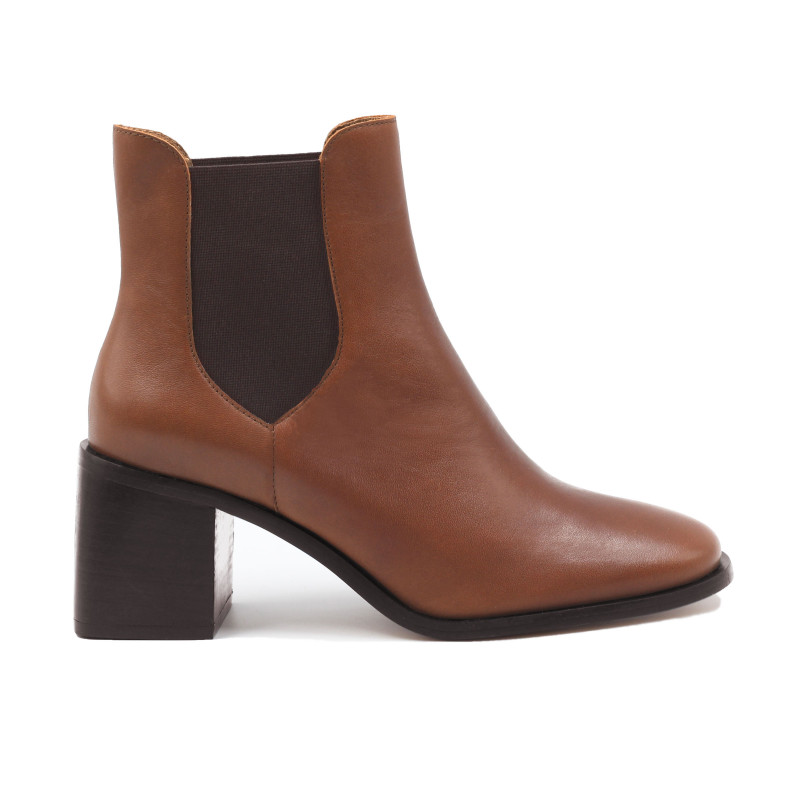 vue exterieur bottines chelsea talon cuir camel jules & jenn
