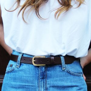 vue portee ceinture essentielle cuir marron jules & jenn
