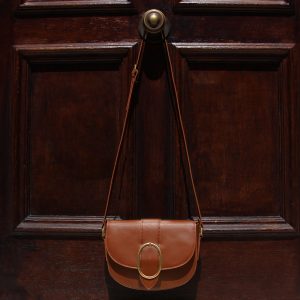 vue posee sac boucle cuir brique jules & jenn