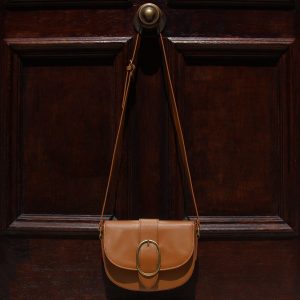 vue posee sac boucle cuir camel jules & jenn