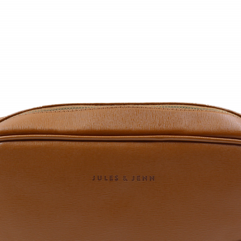 vue serree trousse de toilette cuir grave cognac jules & jenn