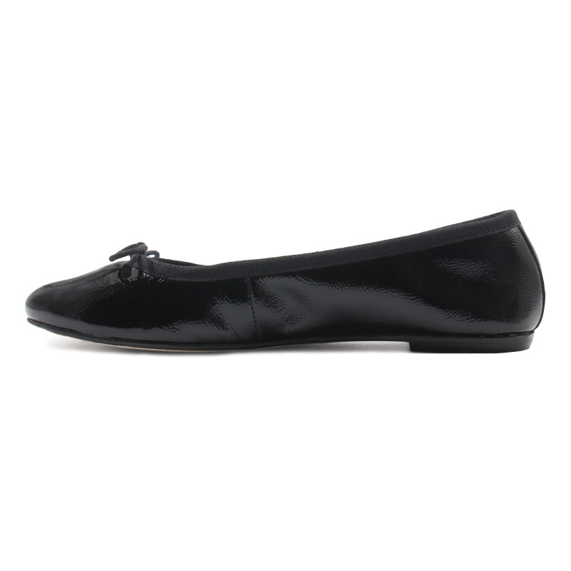 vue interieur ballerines classiques cuir brillant noir jules & jenn