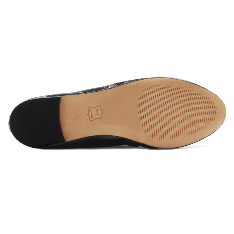 vue dessous ballerines classiques cuir brillant noir jules & jenn
