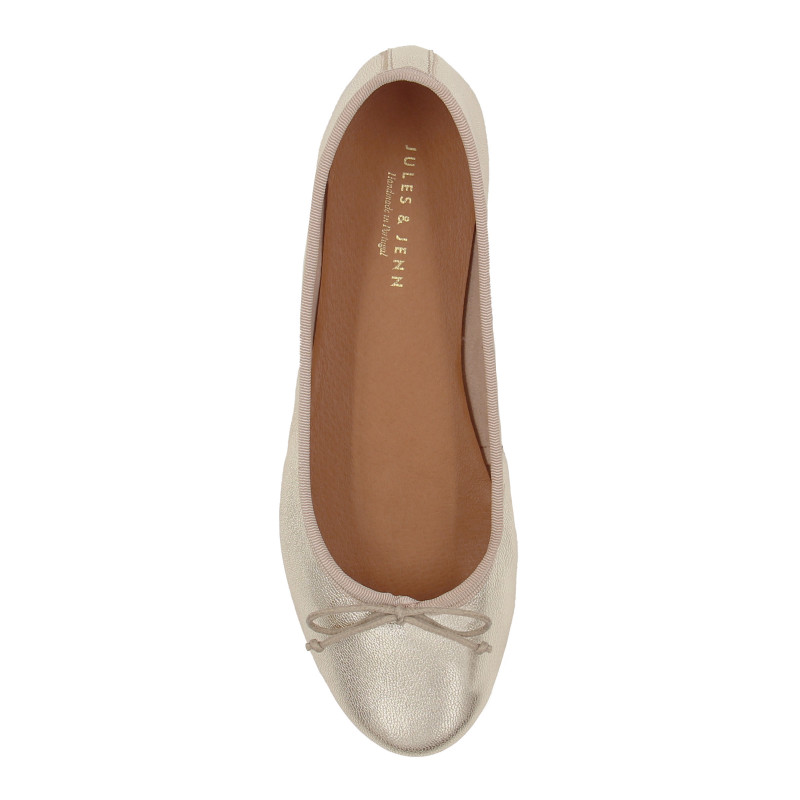 vue dessus ballerines classiques cuir metallise dore jules & jenn