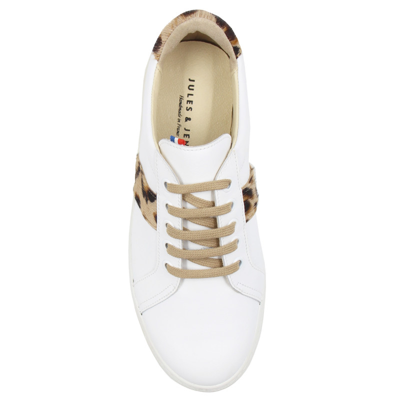 vue dessus baskets made in france cuir blanc cuir imprime leopard jules & jenn