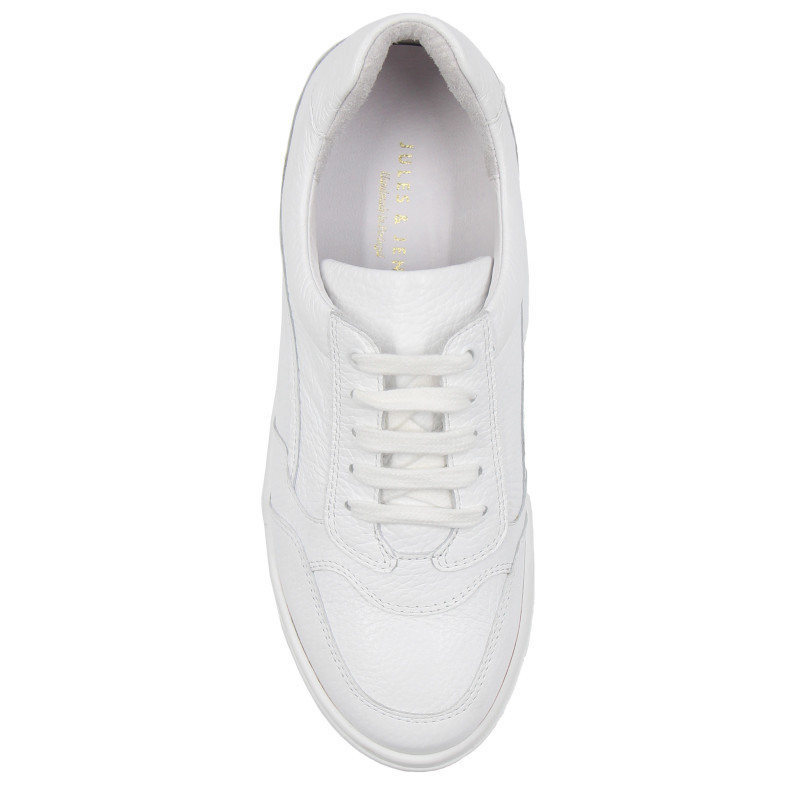 vue dessus baskets vintage cuir graine blanc jules & jenn