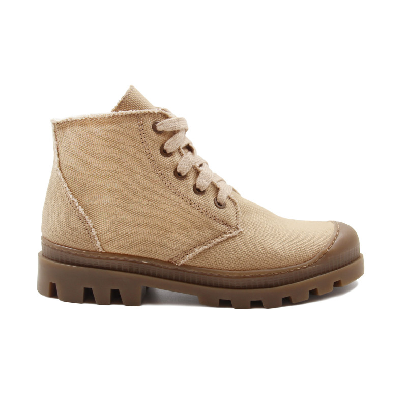vue exteieur bottines a lacet crantees toile recyclee camel jules & jenn