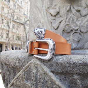 vue posee ceinture far west cuir camel jules & jenn