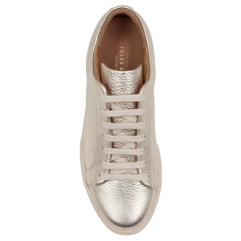 vue dessus tennis lacet cuir graine metallise dore jules & jenn