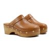 sabots bois clous cuir tannage vegetal cognac jules & jenn