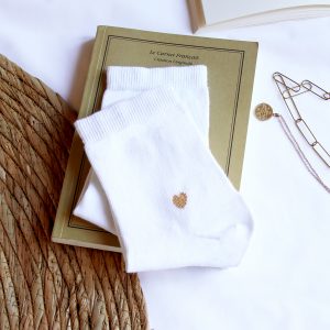 vue posee chaussettes cœur blanc & dore jules & jenn