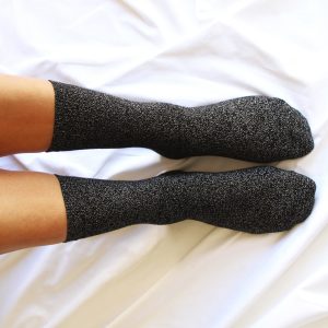 vue portee chaussettes lurex noir & argente jules & jenn
