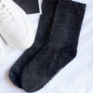 vue posee chaussettes lurex noir & argente jules & jenn