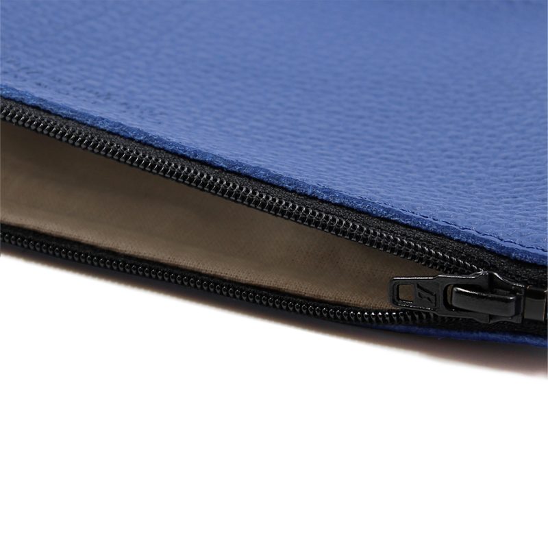 vue interne pochette cuir graine upcycle bleu moyen modele jules & jenn