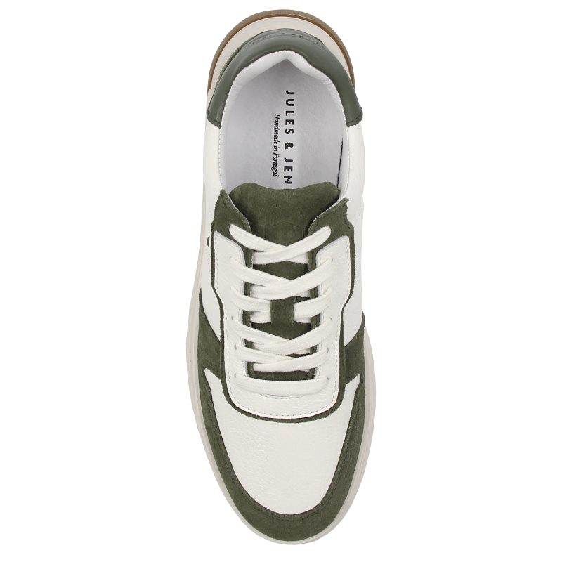 vue dessus baskets leo cuir blanc kaki jules & jenn