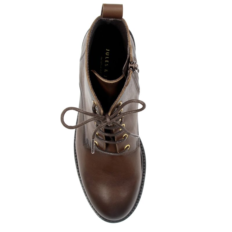 vue dessus bottines plates lacets cuir marron jules & jenn
