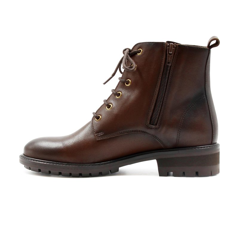 vue interne bottines plates lacets cuir marron jules & jenn