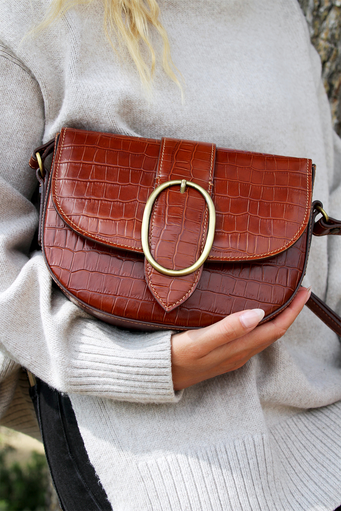 Sac à main boucle en cuir imprimé crocodile cognac JULES & JENN
