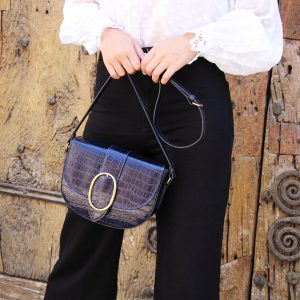 vue portee sac boucle cuir imprime crocodile bleu jules & jenn